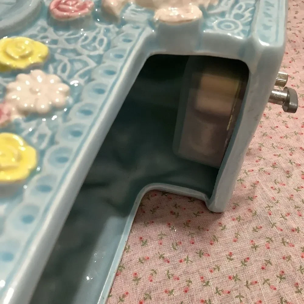 Pastel Blue Kidcore Kitsch Crybaby 1950s Retro Bear Train Music Box Planter‎